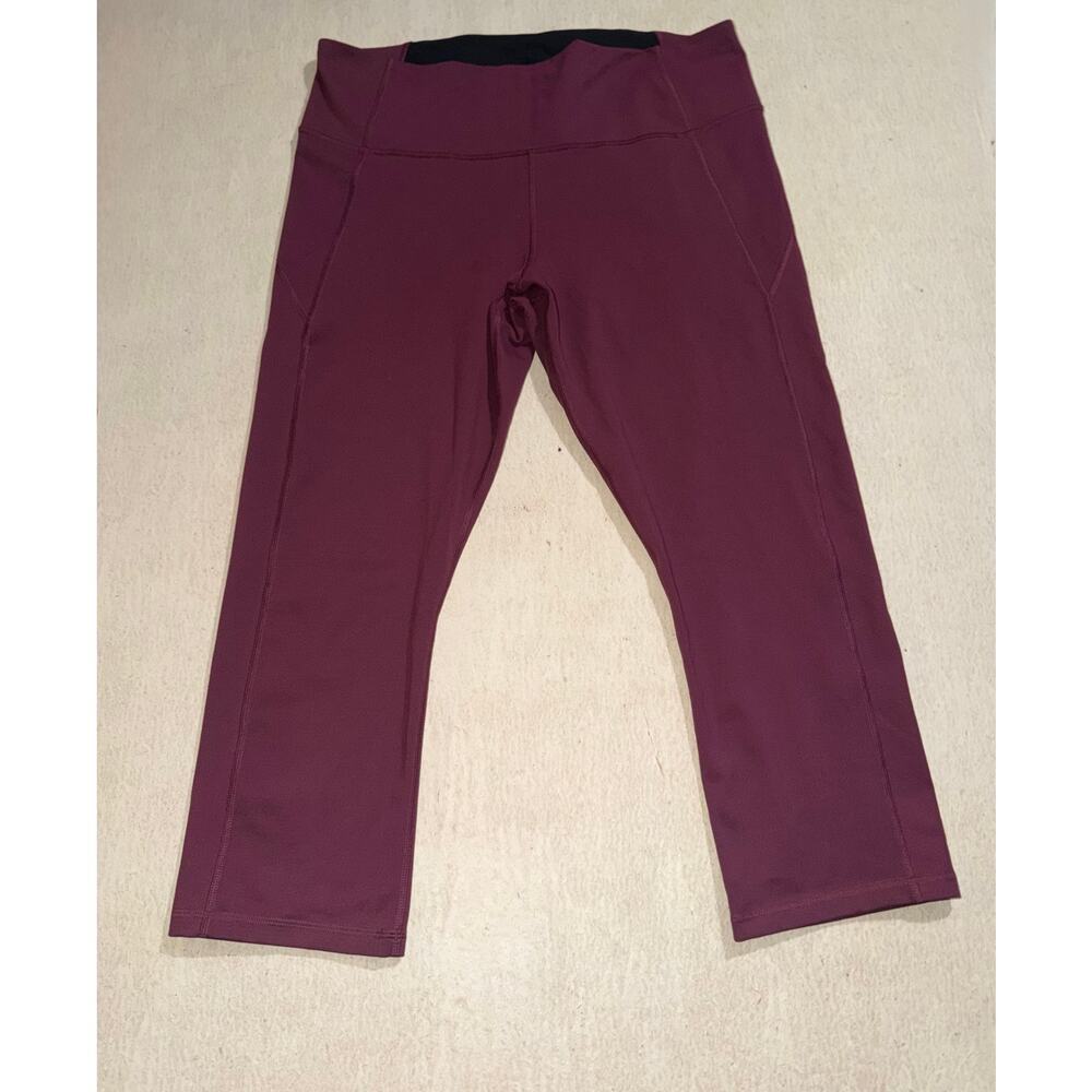 Under armour women’s maroon athletic leggings - Picture 16 of 16